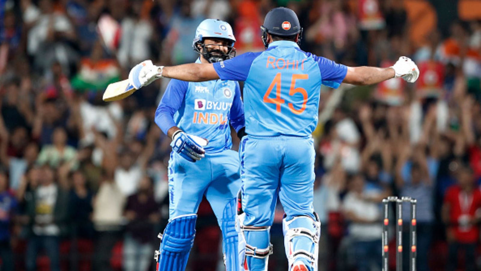 IND vs AUS: Rohit Sharma reveals reason behind sending Dinesh Karthik ahead of Rishabh Pant IND vs AUS: Rohit Sharma reveals reason behind sending Dinesh Karthik ahead of Rishabh Pant