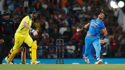 IND vs AUS: Why Harshal Patel's bowling becomes ineffective in front of left-hand batters? SportsTak