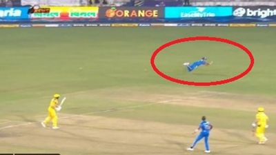 WATCH: He has still got it – Suresh Raina pulls off stormer of a catch to leave Tendulkar stunned during Road Safety World Series match SportsTak