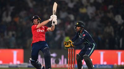Pak vs Eng 6th T20I: Phil Salt's whirlwind 88 dampens Babar's blitz to script England's crushing win over Pakistan SportsTak
