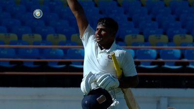 Sarfaraz Khan, Mukesh Kumar put Rest of India on top against Saurashtra SportsTak