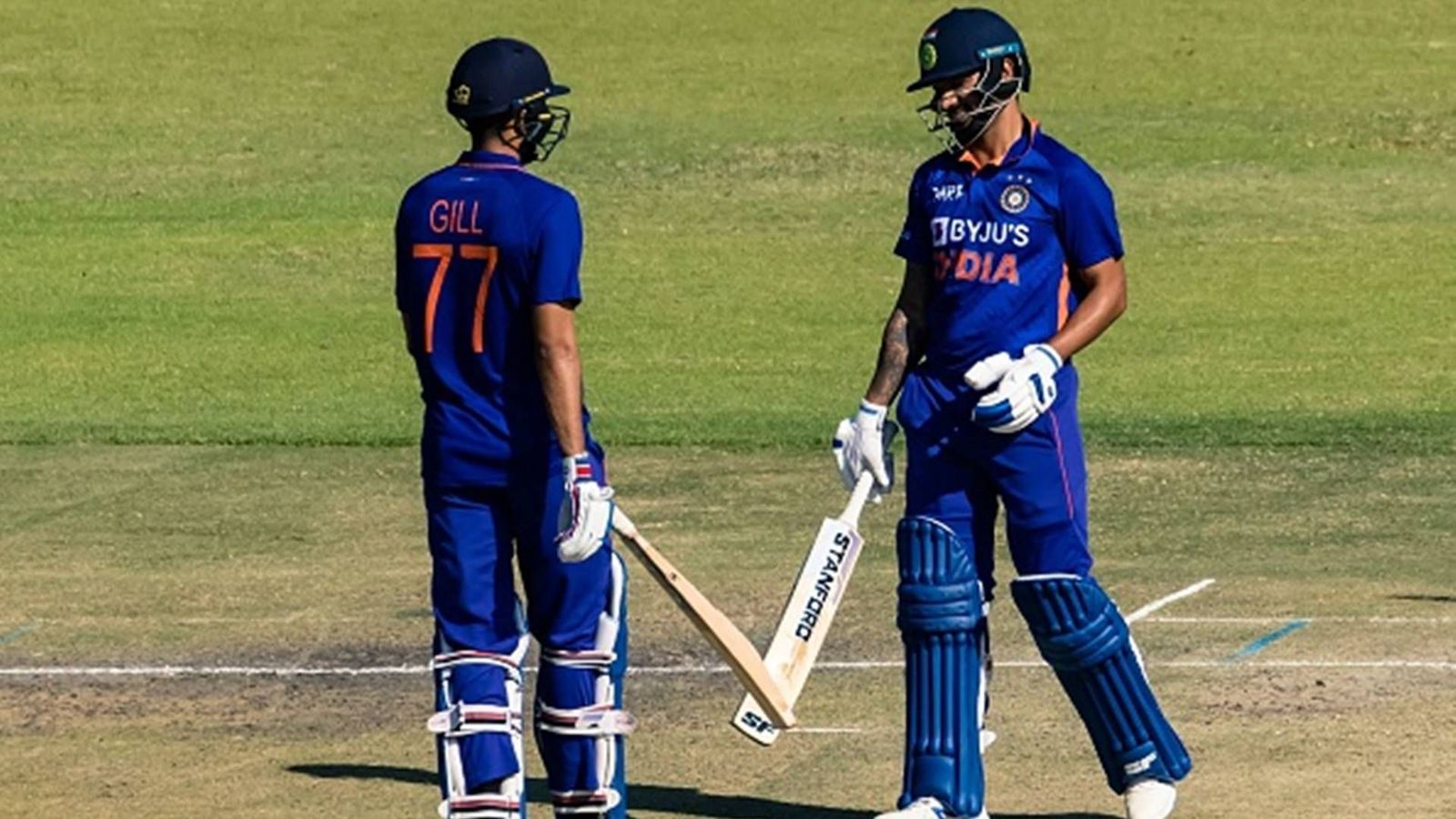 IND vs SA 1st ODI: Shikhar Dhawan hands debut cap to star CSK opener, revised playing conditions after delay announced IND vs SA 1st ODI: Shikhar Dhawan hands debut cap to star CSK opener, revised playing conditions after delay announced