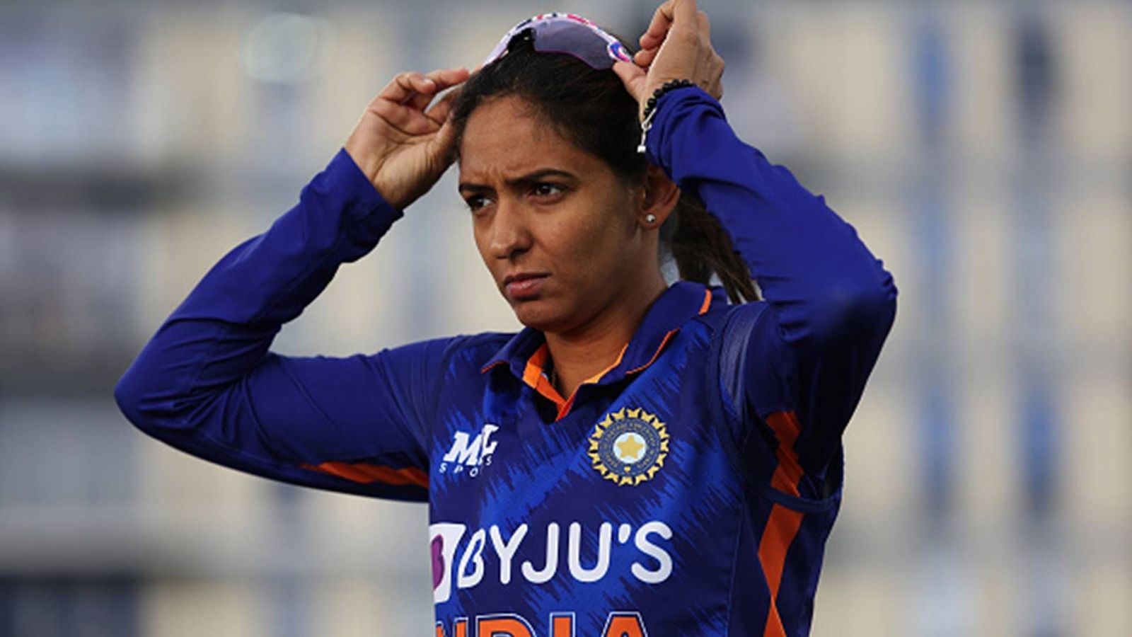 'I think in the middle we were trying to give other batters a chance': Harmanpreet Kaur's explanation after shocking loss to Pakistan 'I think in the middle we were trying to give other batters a chance': Harmanpreet Kaur's explanation after shocking loss to Pakistan