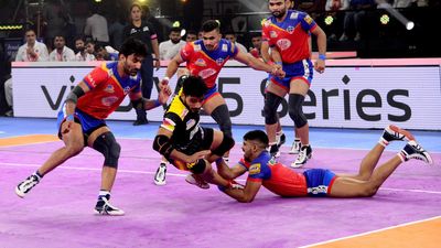 PKL: Pardeep powers UP Yoddhas to facile victory over Bengaluru Bulls; Puneri Paltan earn first win SportsTak
