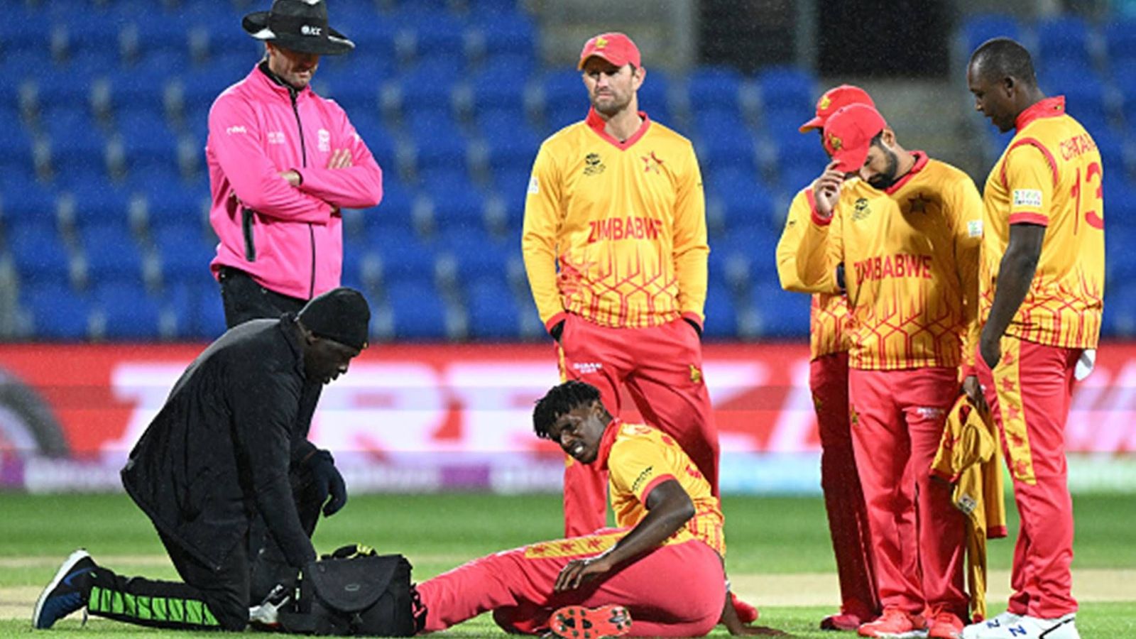 Zimbabwe coach David Houghton furious at umpires for allowing ZIM vs SA match despite rain Zimbabwe coach David Houghton furious at umpires for allowing ZIM vs SA match despite rain