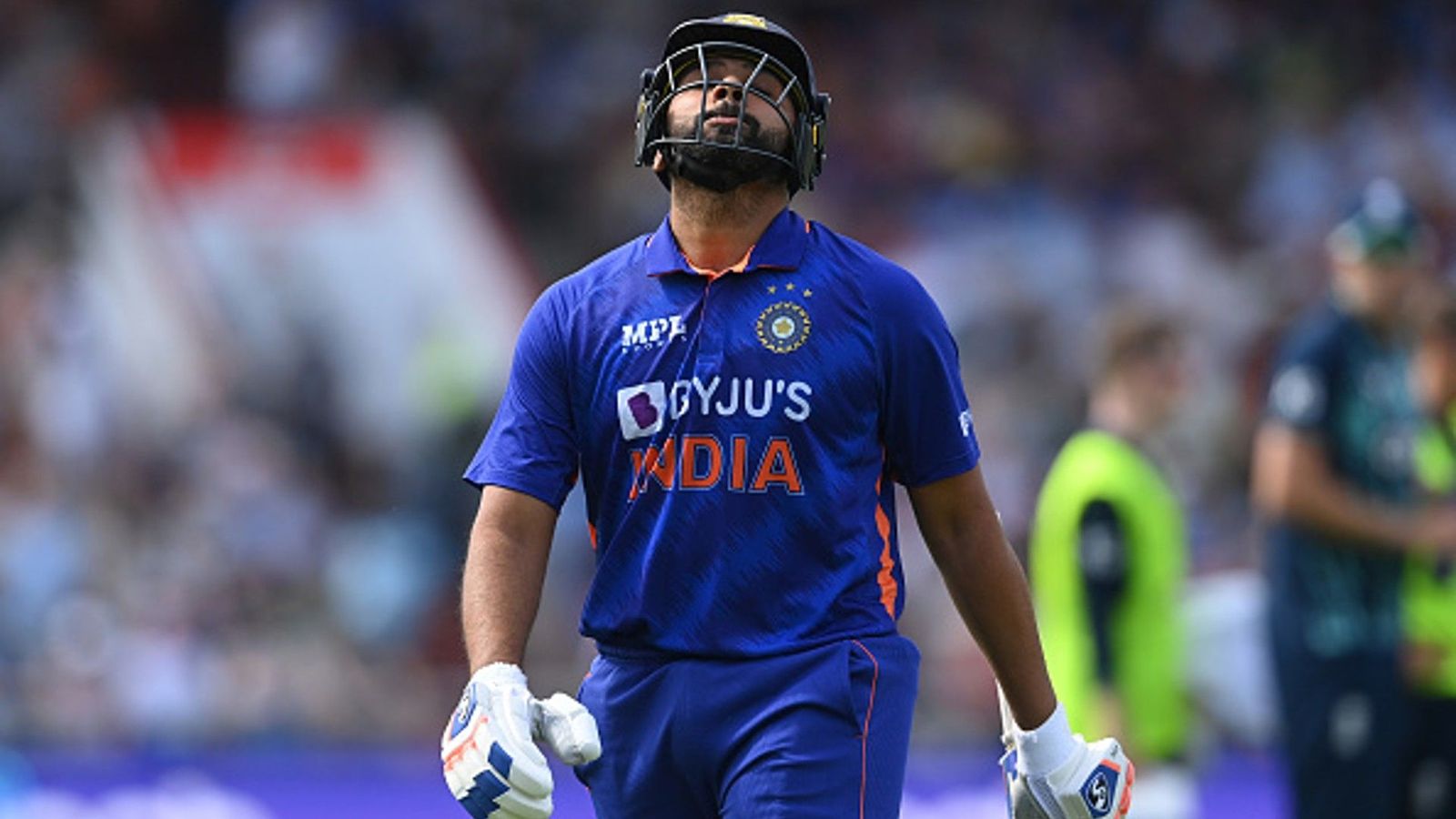'I have no idea why he is doing that..': Rohit Sharma's childhood coach not impressed with his high-risk game 'I have no idea why he is doing that..': Rohit Sharma's childhood coach not impressed with his high-risk game