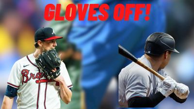 Why MS Dhoni’s one glove approach is a regular thing in Baseball? SportsTak