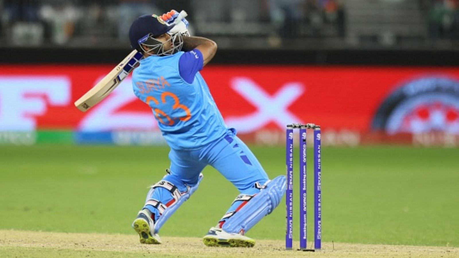 'He is different and plays with the mind of bowlers': Pakistan legends shower praise on majestic Suryakumar Yadav 'He is different and plays with the mind of bowlers': Pakistan legends shower praise on majestic Suryakumar Yadav