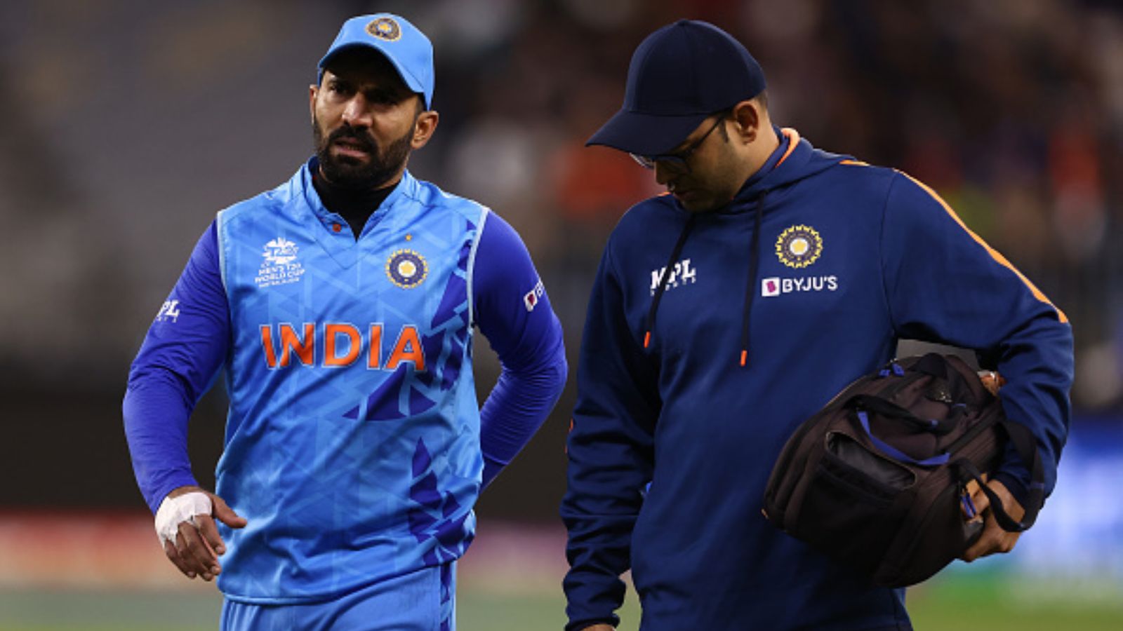 'Karthik should think about trust put in him': After poor show, Pragyan Ojha questions veteran wicketkeeper-batter's selection 'Karthik should think about trust put in him': After poor show, Pragyan Ojha questions veteran wicketkeeper-batter's selection