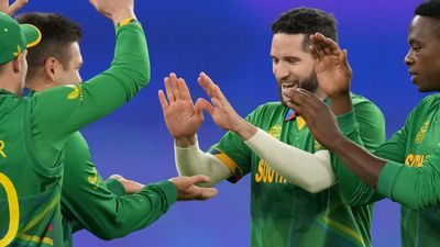 LIVE T20 WC POINTS TABLE: India not yet in danger, Pakistan need massive luck SportsTak