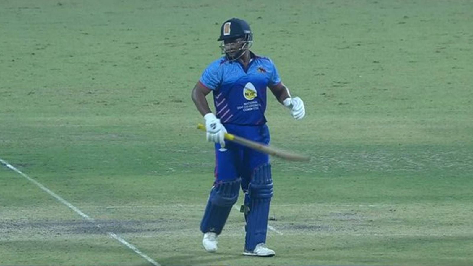 Syed Mushtaq Ali Trophy final: Sarfaraz Khan's gritty knock leads Mumbai to title win against Himachal Pradesh in tense low-scoring run chase Syed Mushtaq Ali Trophy final: Sarfaraz Khan's gritty knock leads Mumbai to title win against Himachal Pradesh in tense low-scoring run chase