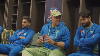 'Brilliant Haydos': Matthew Hayden's incredible 4-minute speech to Pakistan players ahead of semi-final, watch video! SportsTak
