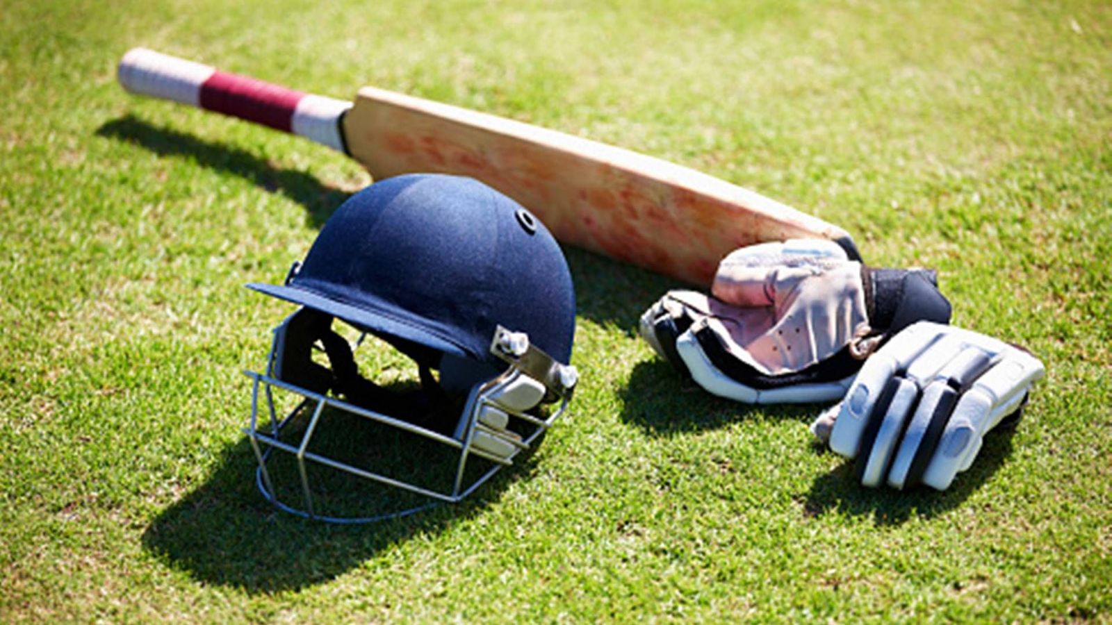 Delhi cricketer becomes victim of honeytrap during SMAT 2022; 3 accused arrested for threatening to upload viral videos and embezzling lakhs Delhi cricketer becomes victim of honeytrap during SMAT 2022; 3 accused arrested for threatening to upload viral videos and embezzling lakhs