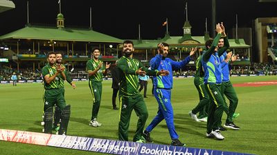 How Pakistan launched a miraculous comeback to storm into T20 WC final from the jaws of early ouster! SportsTak