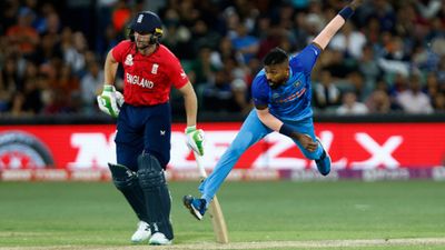 T20 World Cup: Harbhajan Singh questions Rahul Dravid's approach, says, 'get someone like...' SportsTak