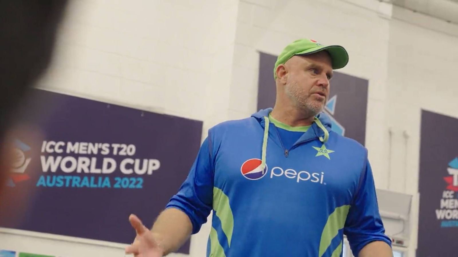 'Come the World Cup in India... We'll be celebrating’: Hayden buoys up Pakistani team with a strong message 'Come the World Cup in India... We'll be celebrating’: Hayden buoys up Pakistani team with a strong message