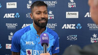 'Ye meri team hai, coach aur mujhe jo theek lagega...': Pandya's straightforward answer to Samson, Malik warming benches SportsTak