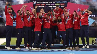 England lose no.1 crown in ODI Rankings after Australian jolt as chokers take top spot SportsTak