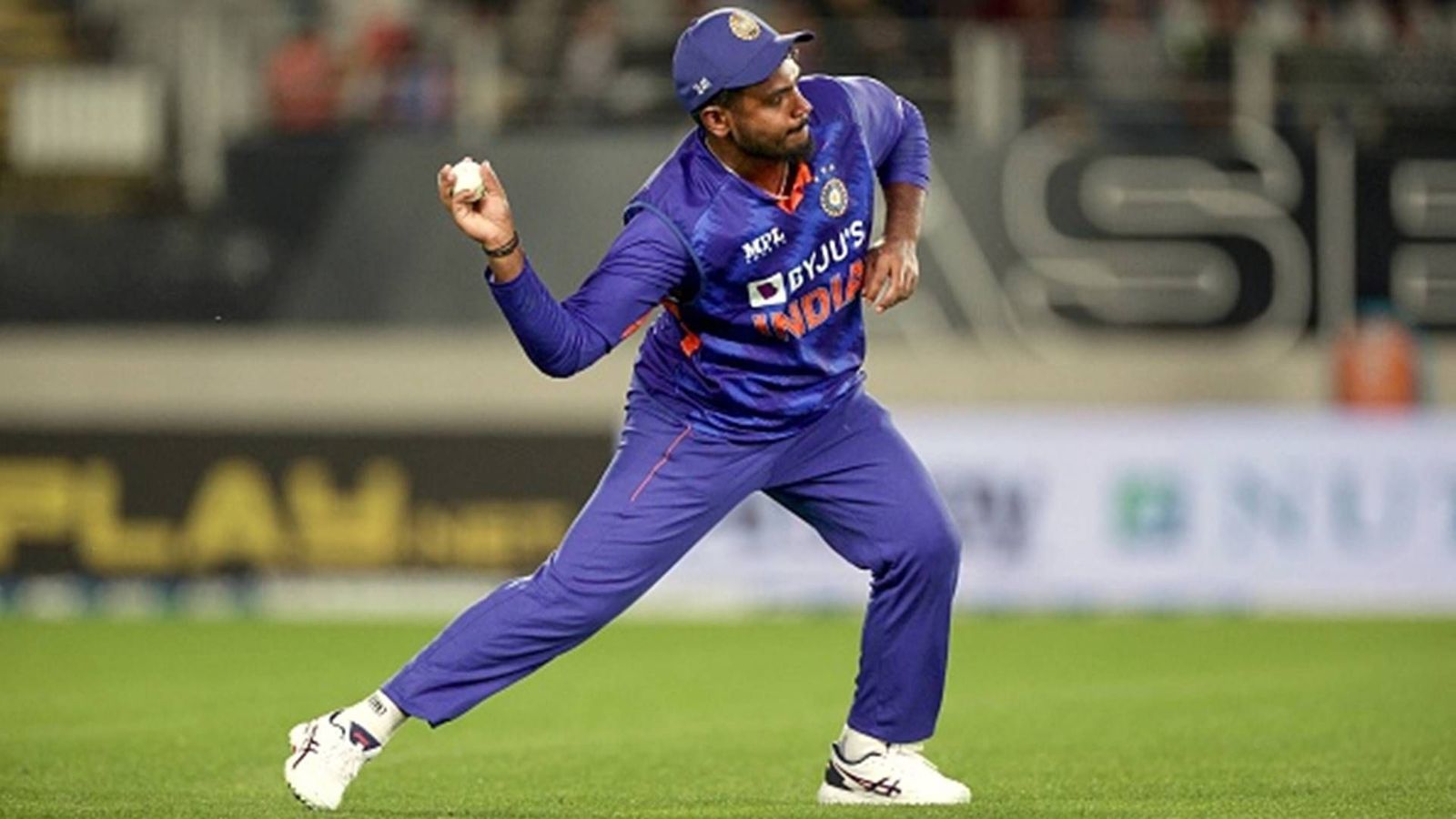 'It's tough on Sanju Samson': Ashish Nehra, Murali Kartik left perplexed with India's team selection for 2nd ODI vs New Zealand 'It's tough on Sanju Samson': Ashish Nehra, Murali Kartik left perplexed with India's team selection for 2nd ODI vs New Zealand