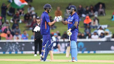 IND vs NZ 2nd ODI Highlights: Rain cuts short SKY-Gill show  SportsTak