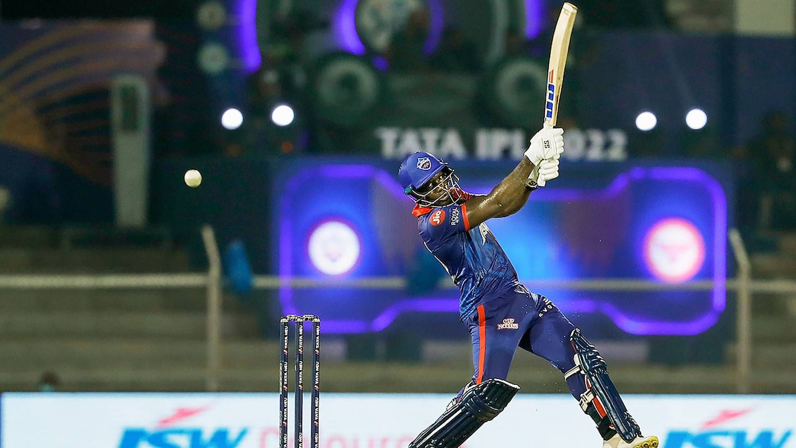 Delhi Capitals batter Rovman Powell hits 9 sixes in match-winning 28-ball 76 Delhi Capitals batter Rovman Powell hits 9 sixes in match-winning 28-ball 76