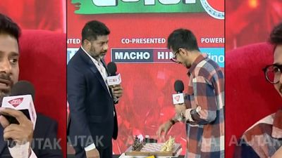Find out who wins a game of chess between Yuzvendra Chahal and Vikrant Gupta SportsTak