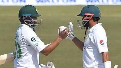 Big News: Pakistan's star batter announces retirement ahead of 3rd Test against England SportsTak