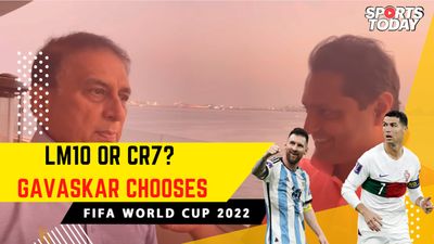 Sunil Gavaskar amongst host of fans in Qatar for the FIFA WORLD CUP: Which team is he supporting? SportsTak