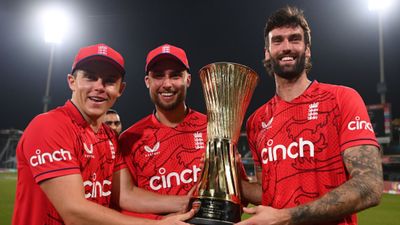 IPL 2023 Auction: Royal Challengers Bangalore refrain from spending big; pick star pacer, rookie England all-rounder SportsTak