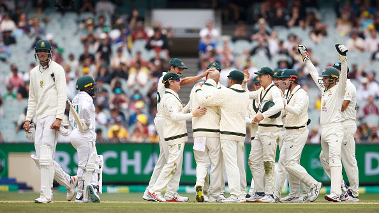 AUS vs SA: Australia trounce South Africa by an innings and 182 runs to seal Test series after eight years AUS vs SA: Australia trounce South Africa by an innings and 182 runs to seal Test series after eight years