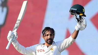 PAK vs NZ: Sarfaraz Ahmed’s record-breaking 118 saves Pakistan from big defeat as Karachi Test ends in a thrilling draw SportsTak