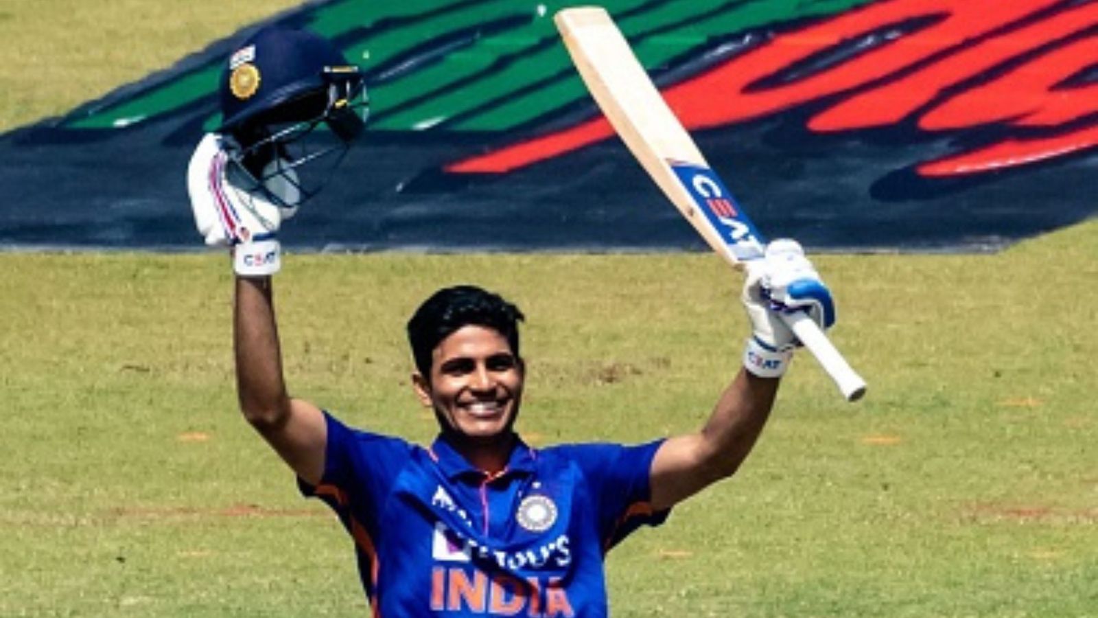 IND vs SL, 3rd ODI: Shubman Gill trots to second ODI century in style, high-fives Virat Kohli on the way IND vs SL, 3rd ODI: Shubman Gill trots to second ODI century in style, high-fives Virat Kohli on the way