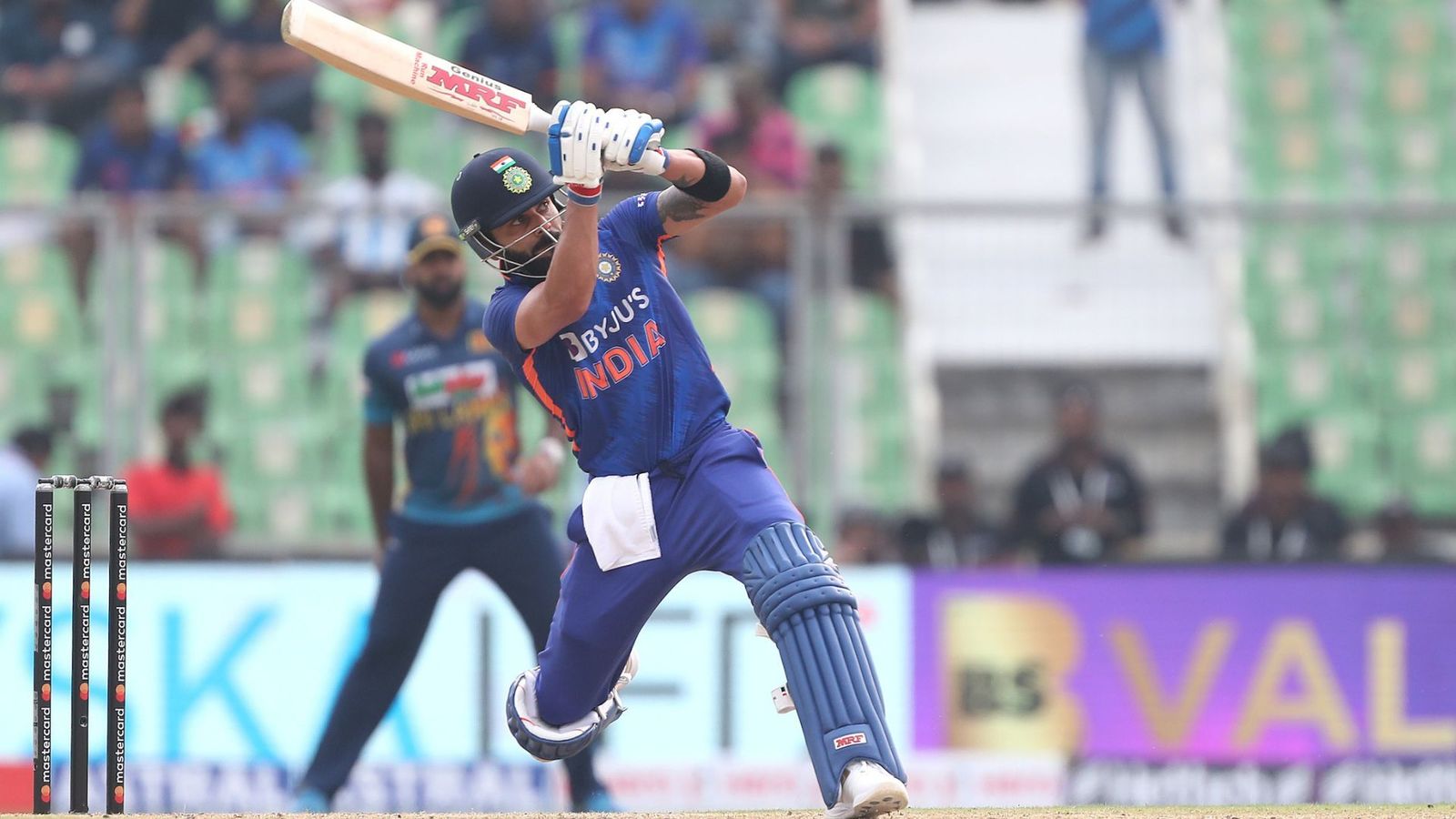 'Simply the GOAT of international cricket': Ex-Sri Lanka star lavishes ultimate praise on Virat Kohli 'Simply the GOAT of international cricket': Ex-Sri Lanka star lavishes ultimate praise on Virat Kohli