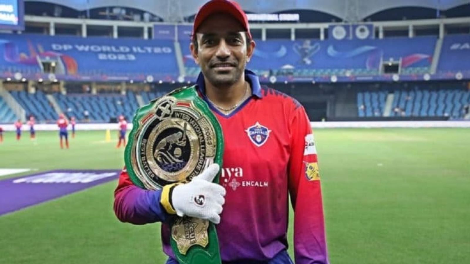 Explained: Why is Robin Uthappa's picture with green WWE-style belt going viral on social media Explained: Why is Robin Uthappa's picture with green WWE-style belt going viral on social media