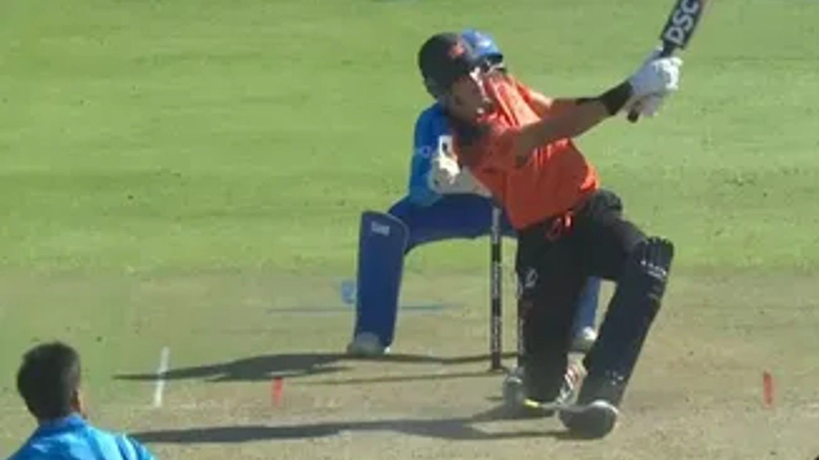 Watch: Sunrisers Hyderabad's Rs 4.20 Cr signee whacks Rashid Khan for 28 runs in single over during SA20 match Watch: Sunrisers Hyderabad's Rs 4.20 Cr signee whacks Rashid Khan for 28 runs in single over during SA20 match