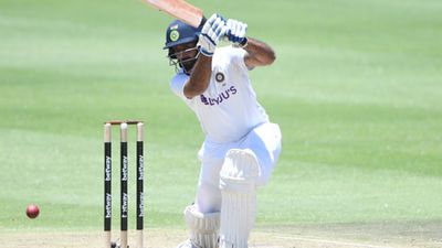 Hanuma Vihari reveals reason behind batting left handed against Madhya Pradesh in Ranji Trophy match SportsTak