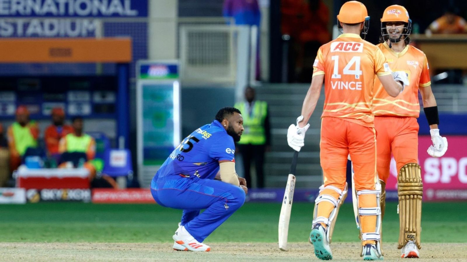 ILT20: Hard-hitting English opener's masterclass overshadows Mumbai legend's perseverance as Giants ease to final
ILT20: Hard-hitting English opener's masterclass overshadows Mumbai legend's perseverance as Giants ease to final