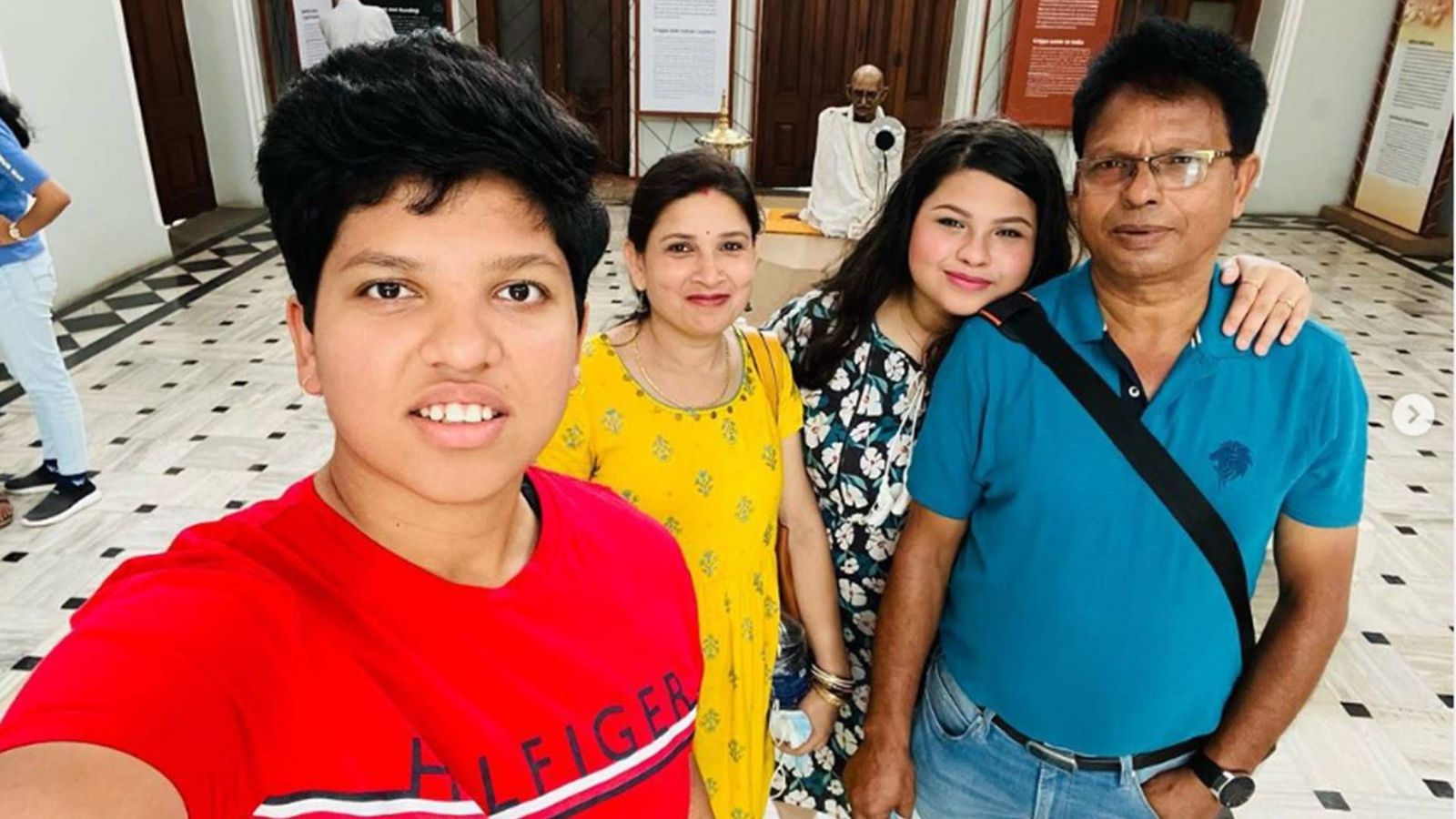Richa Ghosh's father reveals he took a loan to buy bat for U-19 trials, wants to buy her flat near Eden Gardens with auction money Richa Ghosh's father reveals he took a loan to buy bat for U-19 trials, wants to buy her flat near Eden Gardens with auction money