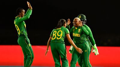 Women's T20 World Cup: South Africa pile on New Zealand's miseries after 65-run loss puts White Ferns on brink of elimination SportsTak