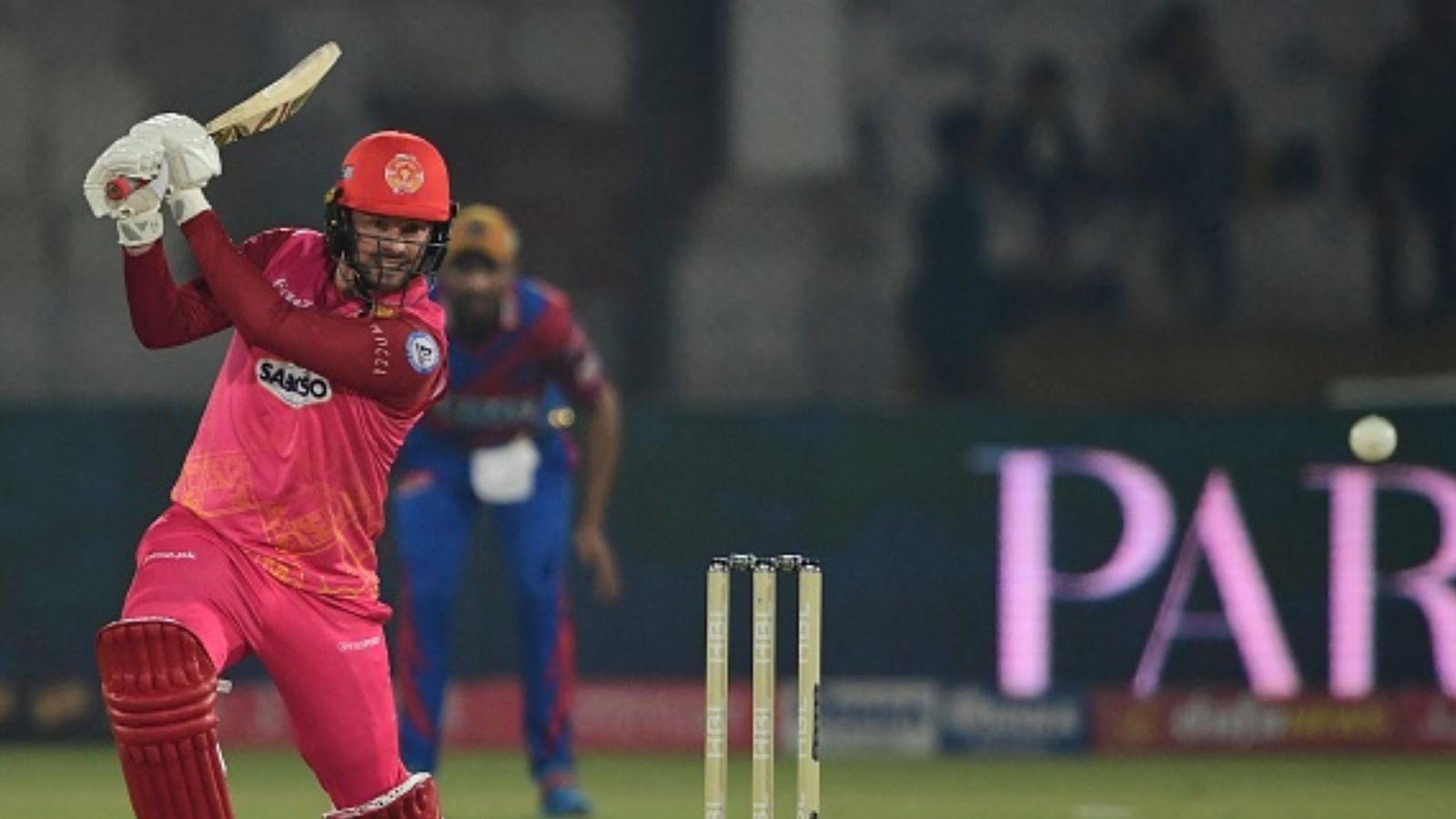 PSL: New Zealand batter's carnage-filled knock helps Islamabad United topple 2020 champions by four wickets PSL: New Zealand batter's carnage-filled knock helps Islamabad United topple 2020 champions by four wickets
