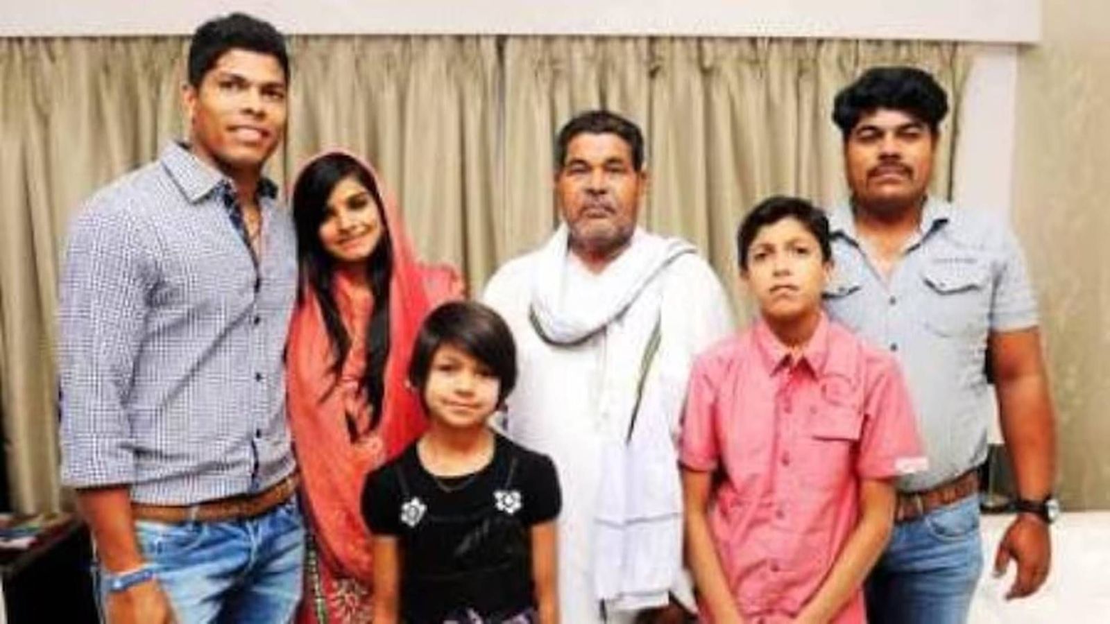 Indian paceman Umesh Yadav's father Tilak Yadav dies after prolonged illness Indian paceman Umesh Yadav's father Tilak Yadav dies after prolonged illness