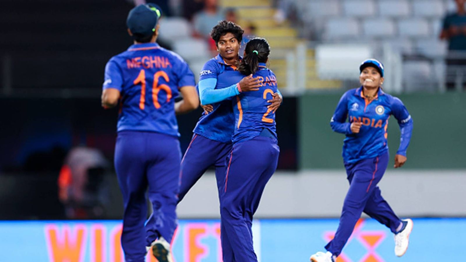 Big blow to Team India before semi-final as star pacer ruled out due to respiratory tract infection, spin all-rounder named replacement Big blow to Team India before semi-final as star pacer ruled out due to respiratory tract infection, spin all-rounder named replacement