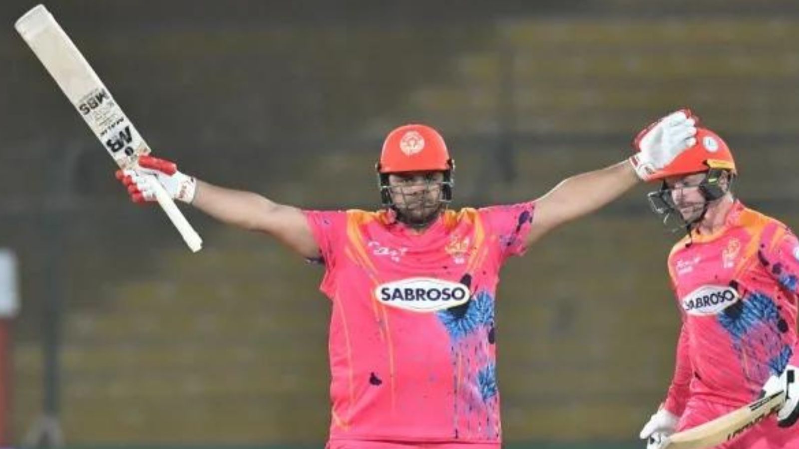PSL: Azam Khan's 97-run onslaught powers Islamabad United to emphatic win as Sarfaraz Ahmed's side suffers embarrassing collapse PSL: Azam Khan's 97-run onslaught powers Islamabad United to emphatic win as Sarfaraz Ahmed's side suffers embarrassing collapse