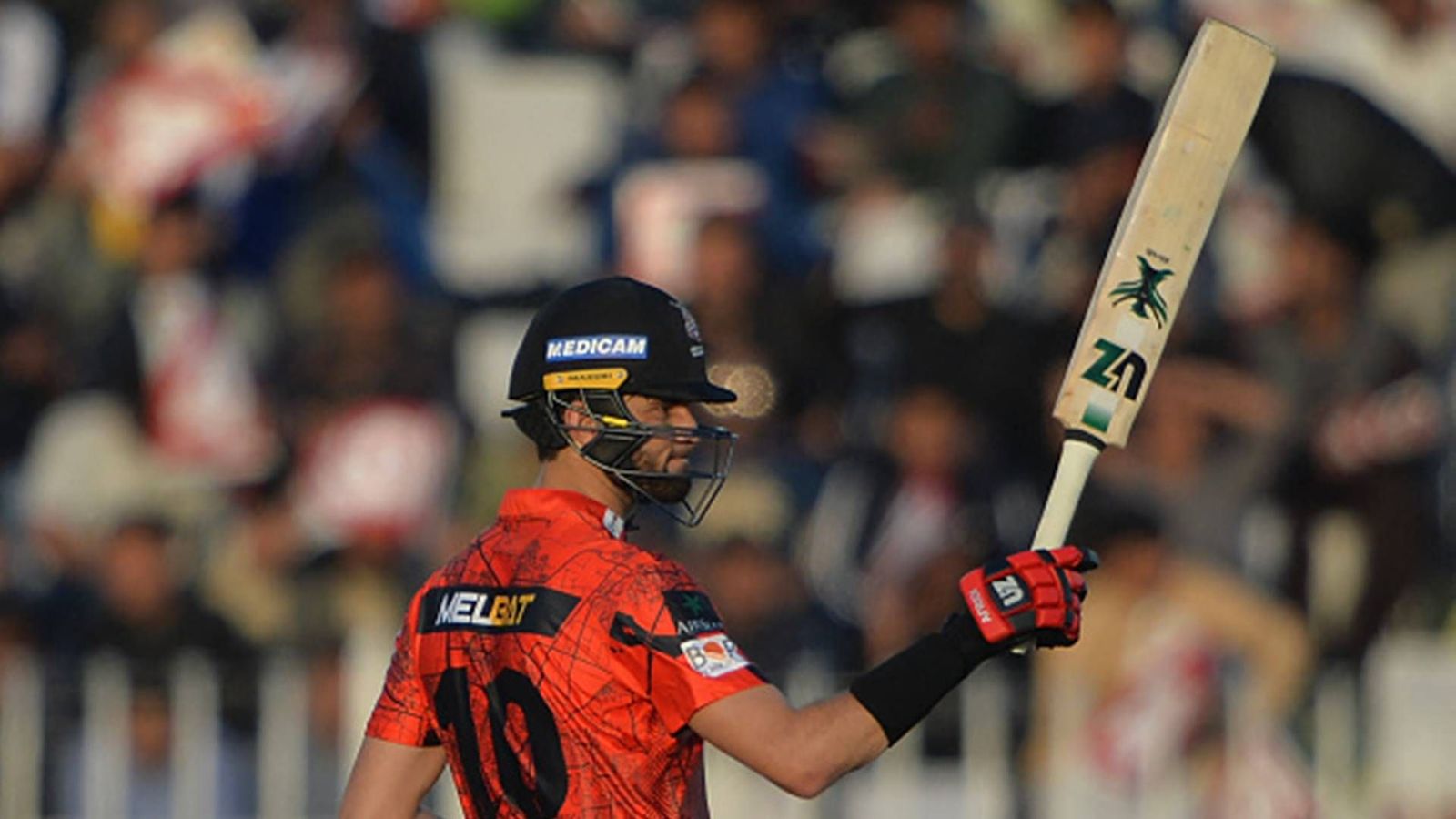 Shaheen Afridi's maiden PSL fifty goes in vain as Babar Azam-led Peshawar Zalmi beat Lahore Qalandars by 35 runs Shaheen Afridi's maiden PSL fifty goes in vain as Babar Azam-led Peshawar Zalmi beat Lahore Qalandars by 35 runs