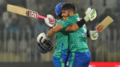 Pakistan's Usman Khan smashes fastest PSL century in 36 balls, breaks Rilee Rossouw's record within 24 hours SportsTak