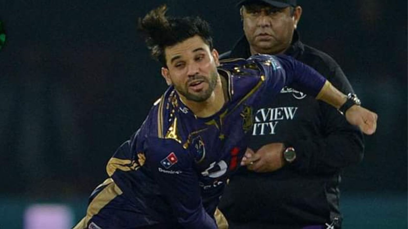 Afghan spinner Qais Ahmad suffers beating of a lifetime from PSL's fastest centurion, breaks Shahid Afridi's unwanted record Afghan spinner Qais Ahmad suffers beating of a lifetime from PSL's fastest centurion, breaks Shahid Afridi's unwanted record