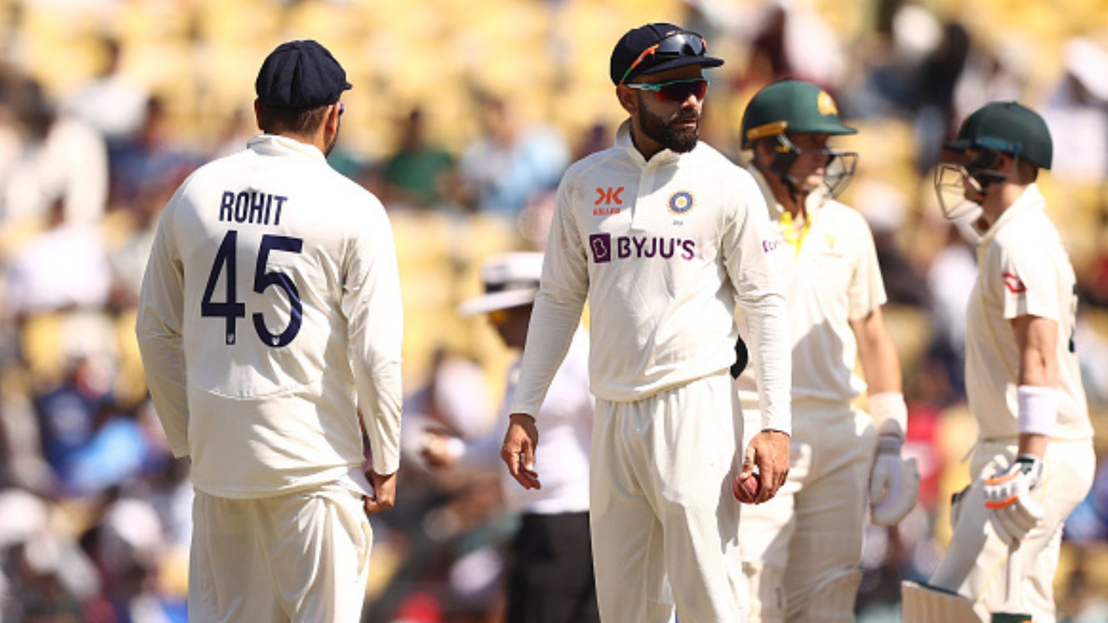 Watch | Virat Kohli acts as India's vice-captain on Day 5, helps Rohit, Axar devise strategy in Ahmedabad Test Watch | Virat Kohli acts as India's vice-captain on Day 5, helps Rohit, Axar devise strategy in Ahmedabad Test