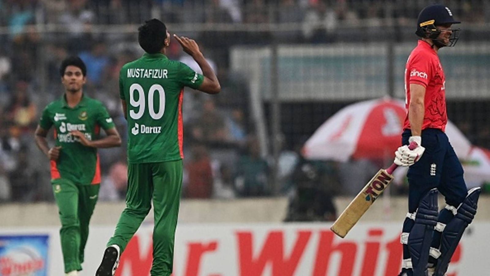 Bangladesh pull off what Australia did in 2014, complete clean sweep against T20 World Champions England with 16-run win in 3rd T20I Bangladesh pull off what Australia did in 2014, complete clean sweep against T20 World Champions England with 16-run win in 3rd T20I