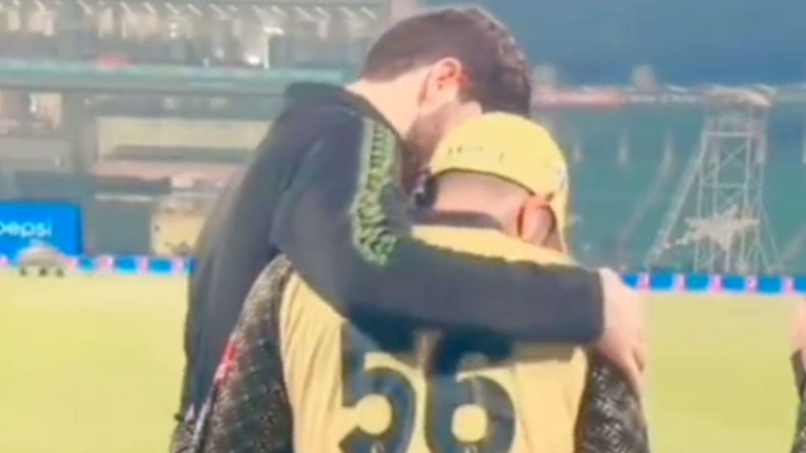 Watch: Shaheen Afridi consoles shattered Babar Azam after Lahore Qalandars derails Peshawar Zalmi's campaign in PSL 2023 Watch: Shaheen Afridi consoles shattered Babar Azam after Lahore Qalandars derails Peshawar Zalmi's campaign in PSL 2023