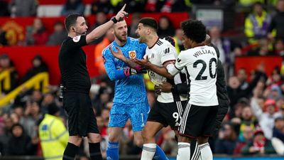 WATCH: Fulham receive 3 red cards in 1 minute after striker pushes referee in moment of madness during Manchester United's late FA Cup fightback SportsTak